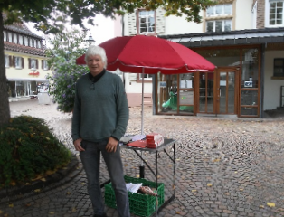Bezahlbares Wohnen: Info-Stand in Merzhausen